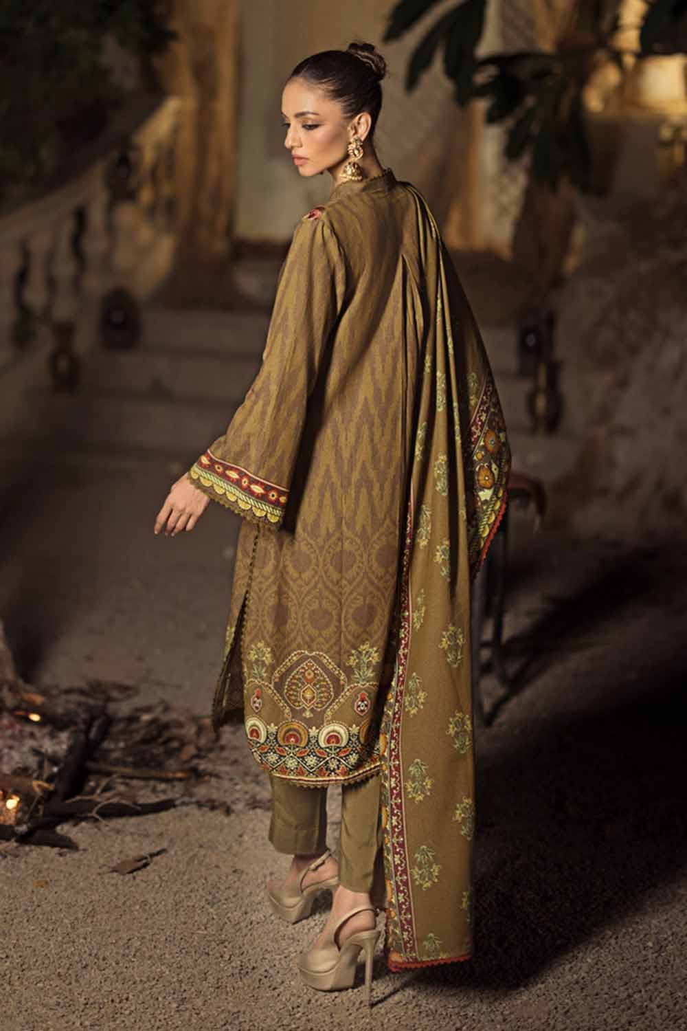 Gul Ahmed 3PC Embroidered Digital Printed Karandi Unstitched Suit AY-32005