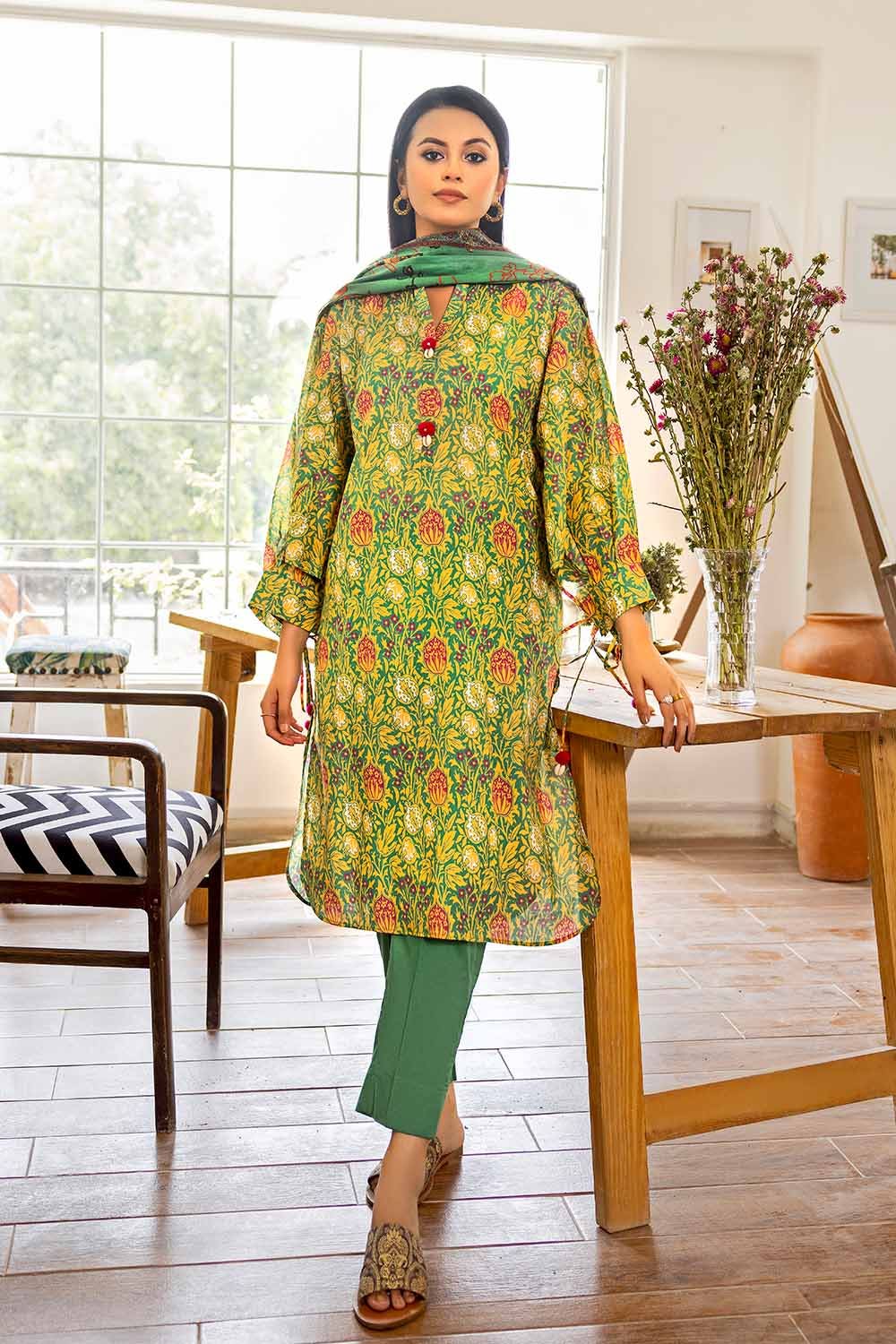 Gul Ahmed 3PC Printed Lawn Unstitched Suit CL-32571