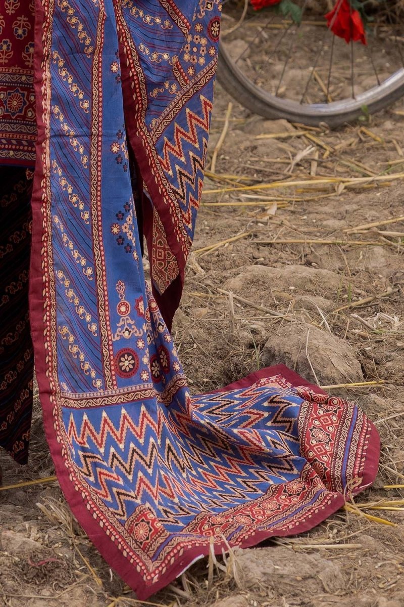 Gul Ahmed 3 Piece Unstitched Gold Printed Lawn Suit CL-52630