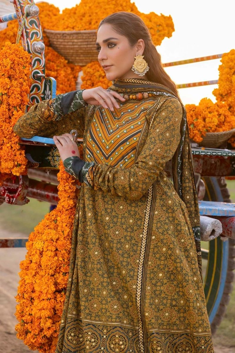 Gul Ahmed 3 Piece Unstitched Gold Printed Lawn Suit CL-52631
