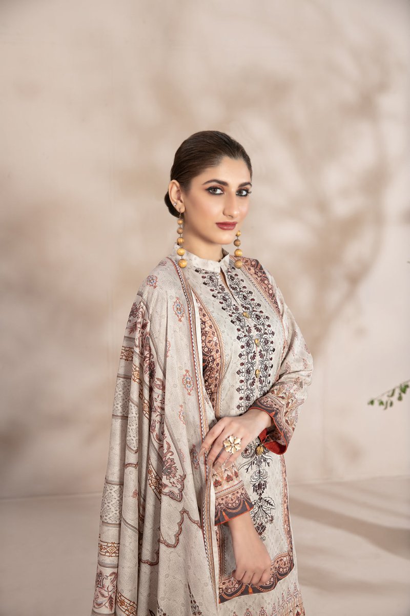 Tawakkal Fabrics 3 Piece Stitched Embroidered Digital Printed Lawn Suit D-8545
