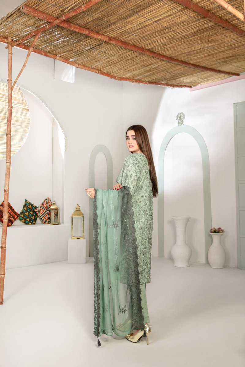 Tawakkal Fabrics 3 Piece Stitched Fancy Heavy Embroidered Lawn Suit D-8573