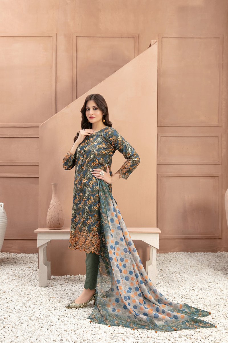 Tawakkal Fabrics 3 Piece Stitched Boring Daman Embroidered Rotary Printed Lawn Suit D-9195