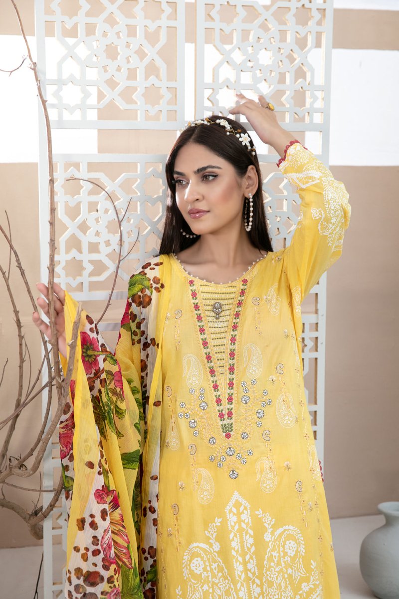 Tawakkal Fabrics 3 Piece Stitched Embroidered Digital Printed Lawn Suit D-9305