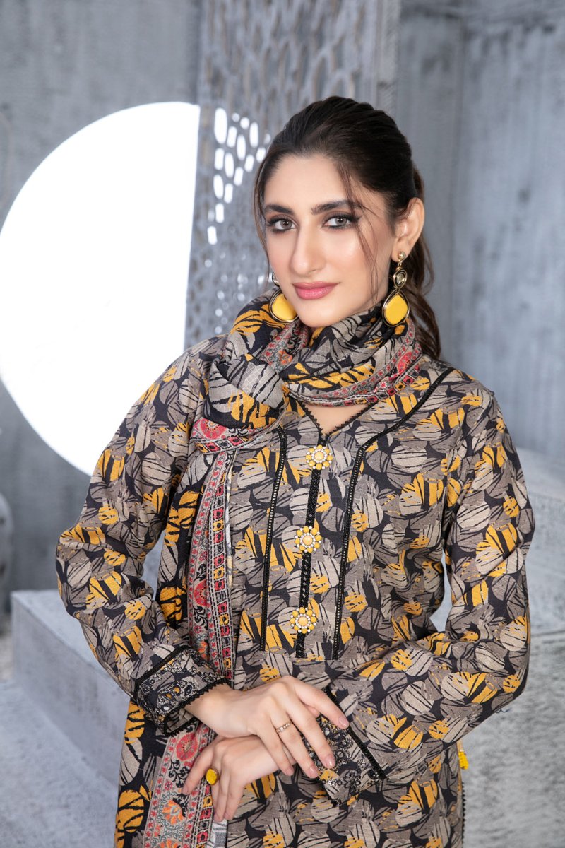 Tawakkal Fabrics 3 Piece Stitched Daman Embroidered Digital Printed Khaddar Suit D-9690