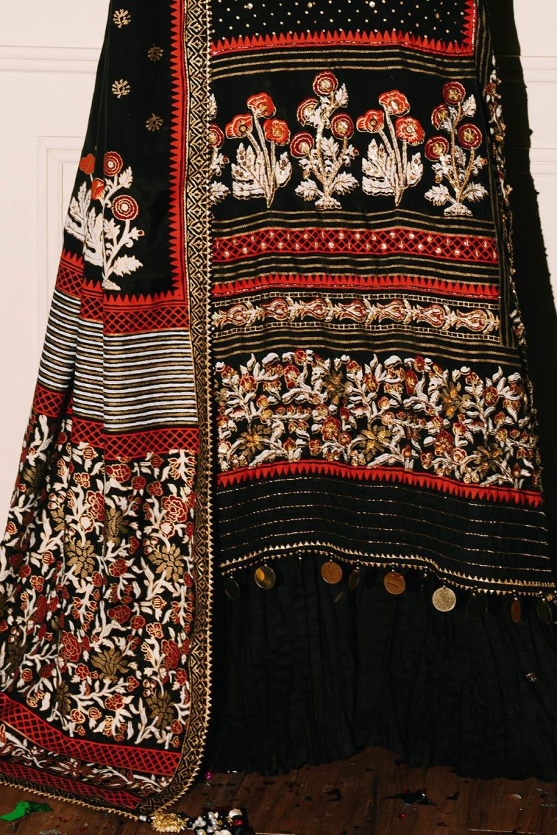 Gul Ahmed 3 Piece Unstitched Gold & Lacquer Printed Raw Silk Suit FE-52091