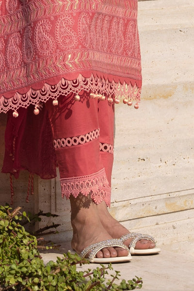 Gul Ahmed 3 Piece Unstitched Embroidered Lawn Suit with Embroidered Chiffon Dupatta FE-52148