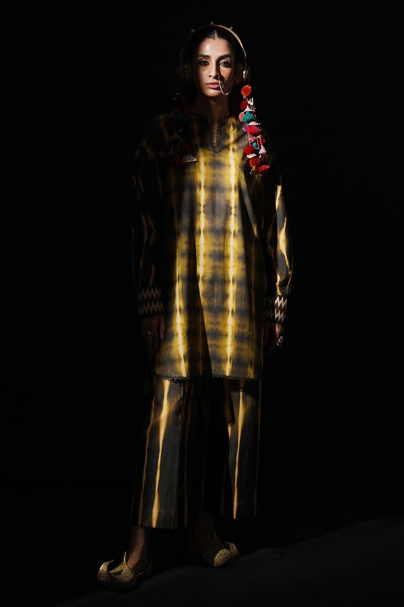 SANA SAFINAZ 2 Piece Stitched Digital Printed Shirt On Linen with Digital Printed Pant On Cambric - H232-021B-C