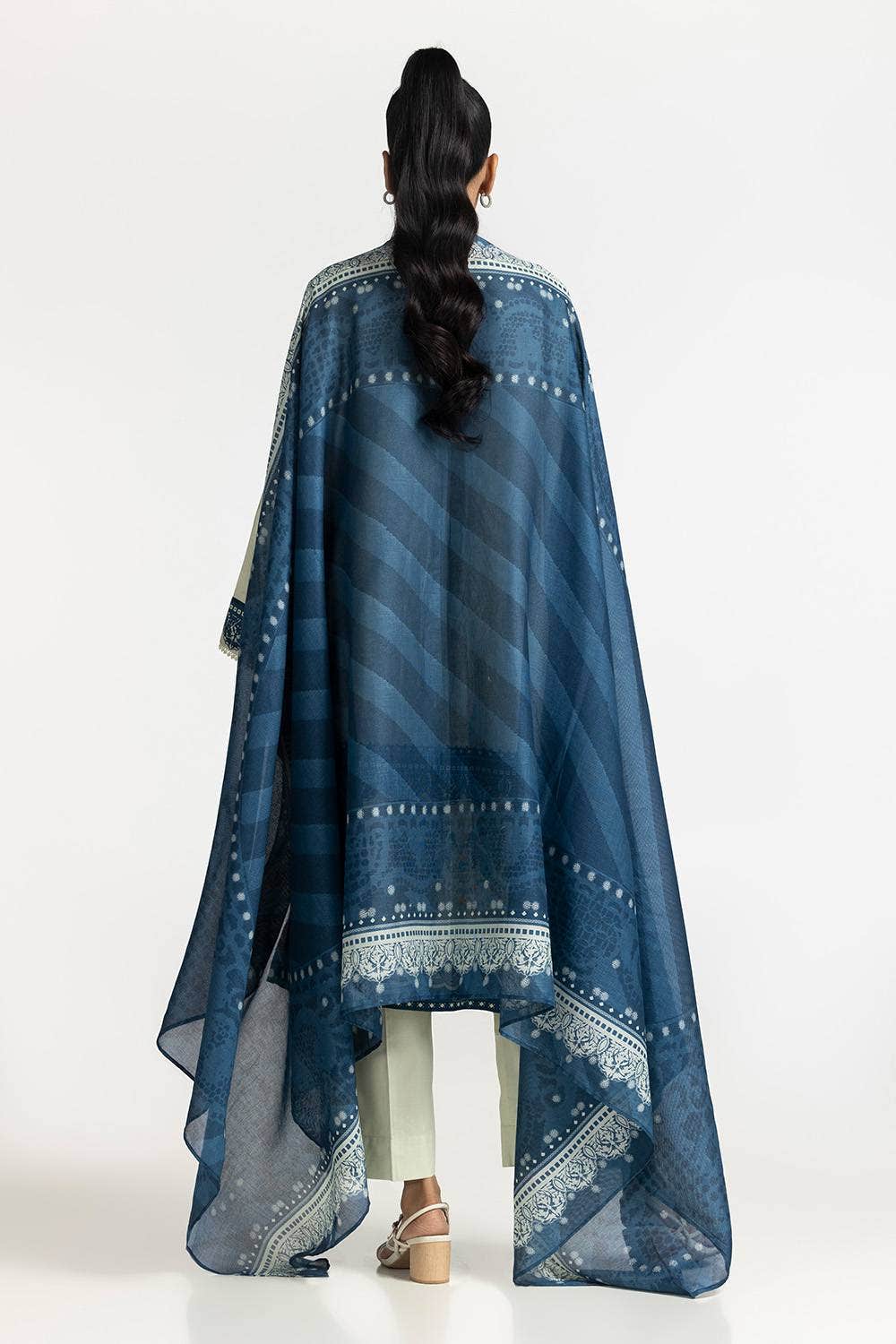 Gul Ahmed Ready to Wear 3 Piece Corduroy Printed Suit IUSTKSD-362