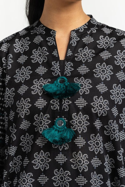 Gul Ahmed Ready to Wear 3PC Lawn Printed Suit IUSTKSD-527