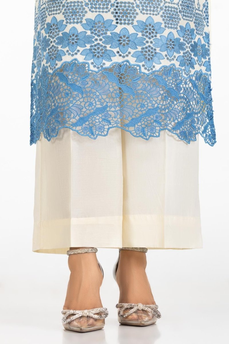 Gul Ahmed Ready to Wear 3PC Lawn Schiffli Embroidered Suit IUSTKSD-597