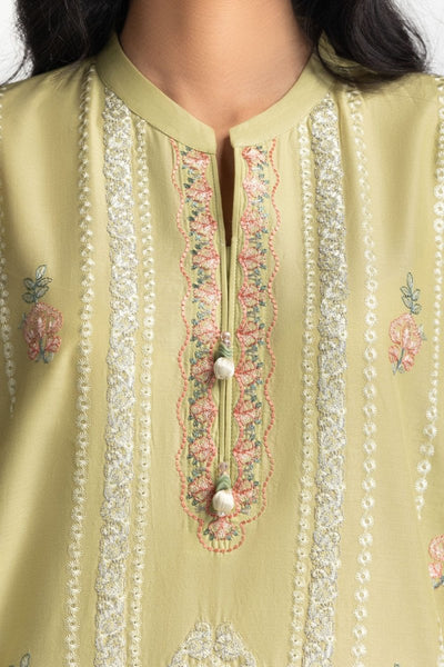 Gul Ahmed Ready to Wear 3PC Lawn Embroidered Suit IUSTKSD-605