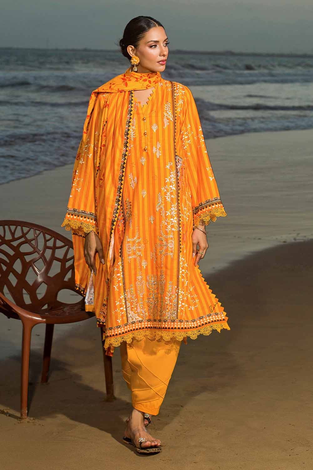 Gul Ahmed 3PC Embroidered Khaddar Unstitched Suit K-32005