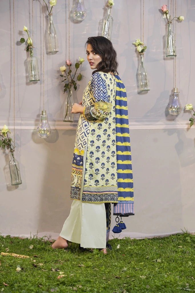 Lakhani Komal Prints 3 Piece Stitched Printed Lawn Suit LSM-2115