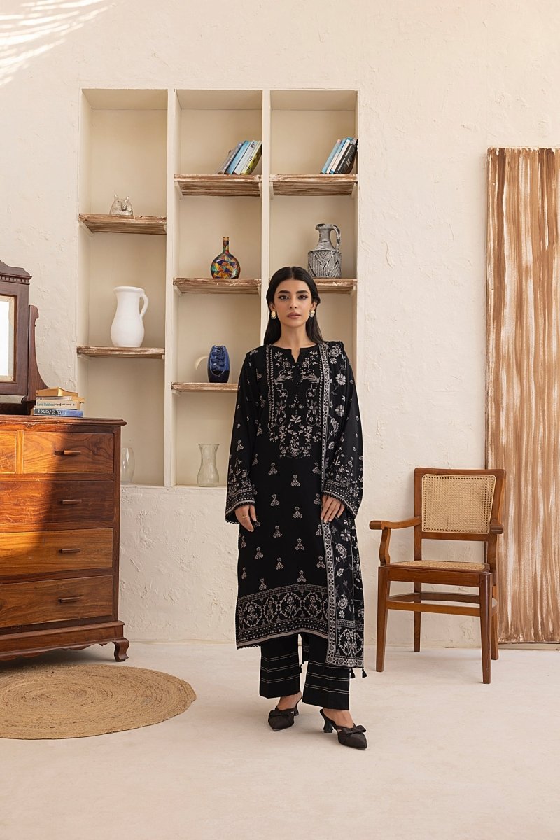 Lakhany 03 Piece Unstitched Pashmina Printed Suit - LG-RL-0118-B