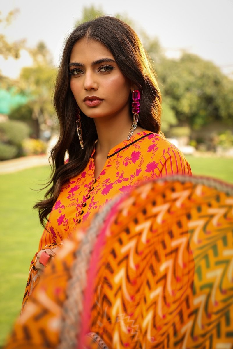 Lakhany 03 Piece Unstitched Komal Printed Lawn with Printed Chiffon Dupatta - LG-SR-0147-A