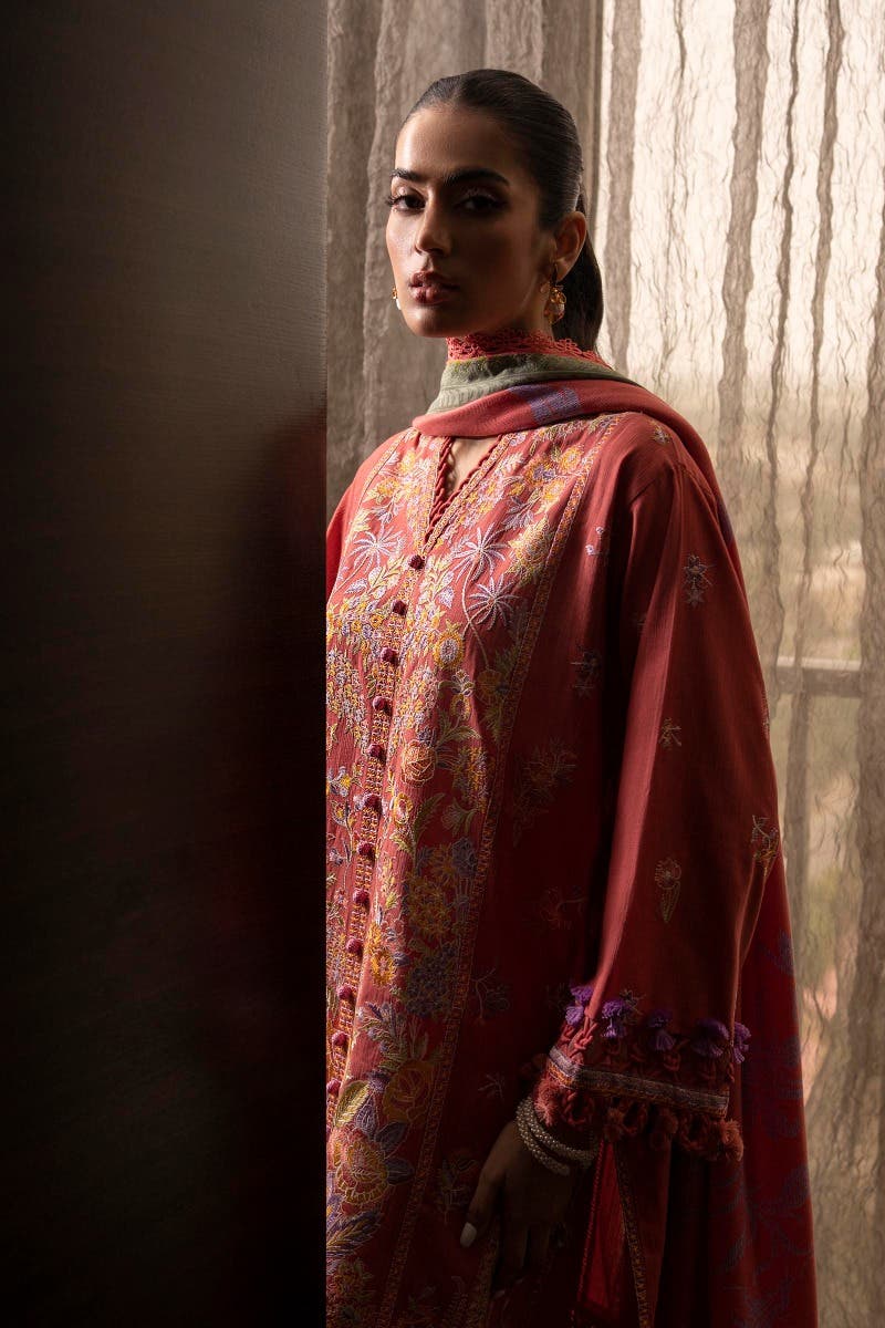 SANA SAFINAZ 3 Piece Unstitched Dyed Slub Shirt with Printed Pashmina Shawl - M233-020B-CP