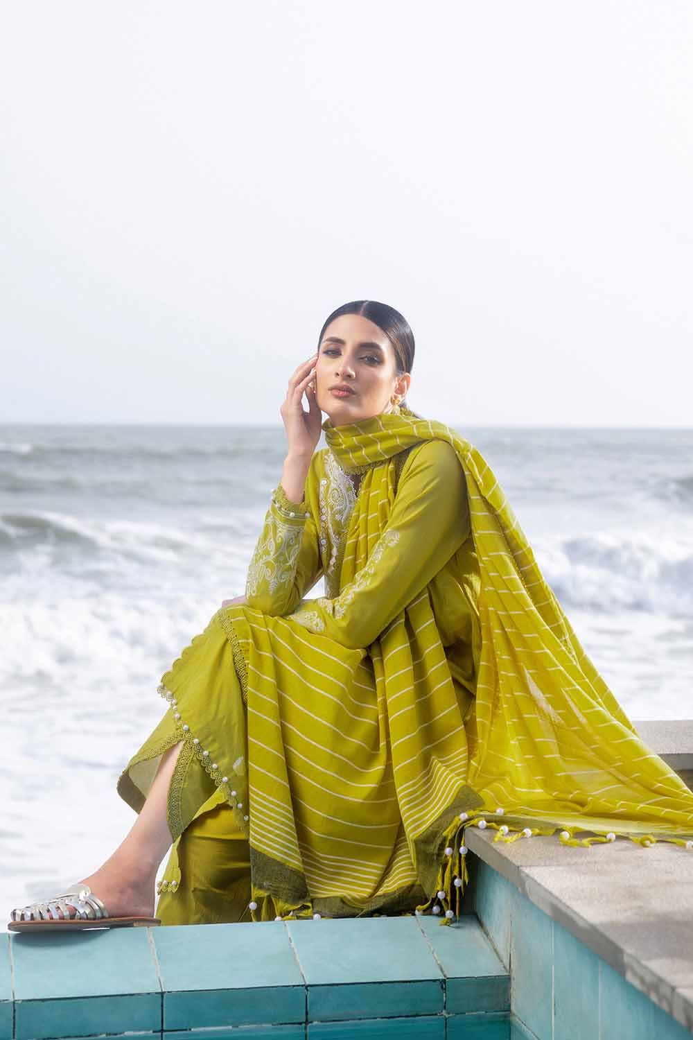 Gul Ahmed 3PC Embroidered Jacquard Unstitched Suit with Yarn Dyed Dupatta MJ-32043