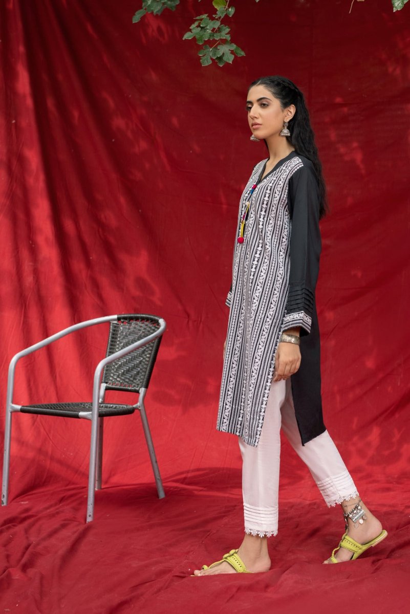 Gul Ahmed Ready To Wear 01 Piece Printed Lawn Shirt WGK-CMS-DE-315