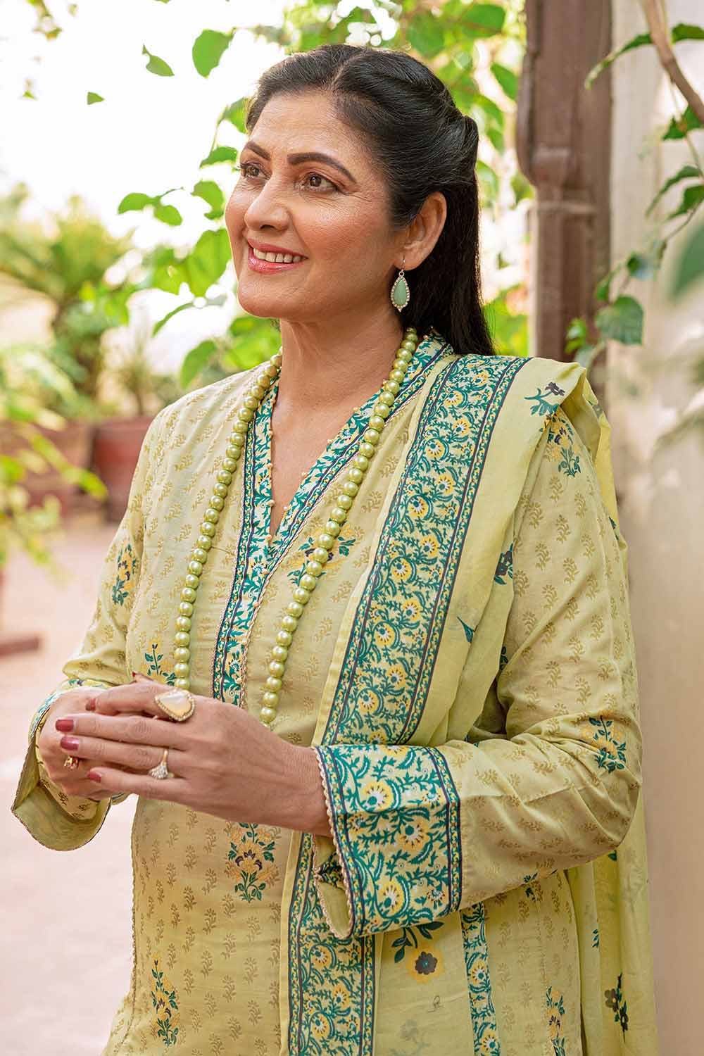 Gul Ahmed 3PC Lawn Unstitched Printed Suit CL-22228 A