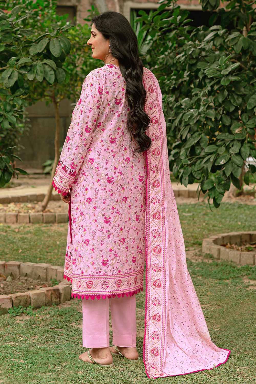 Gul Ahmed 3PC Unstitched Printed Lawn Suit CL-32266 B