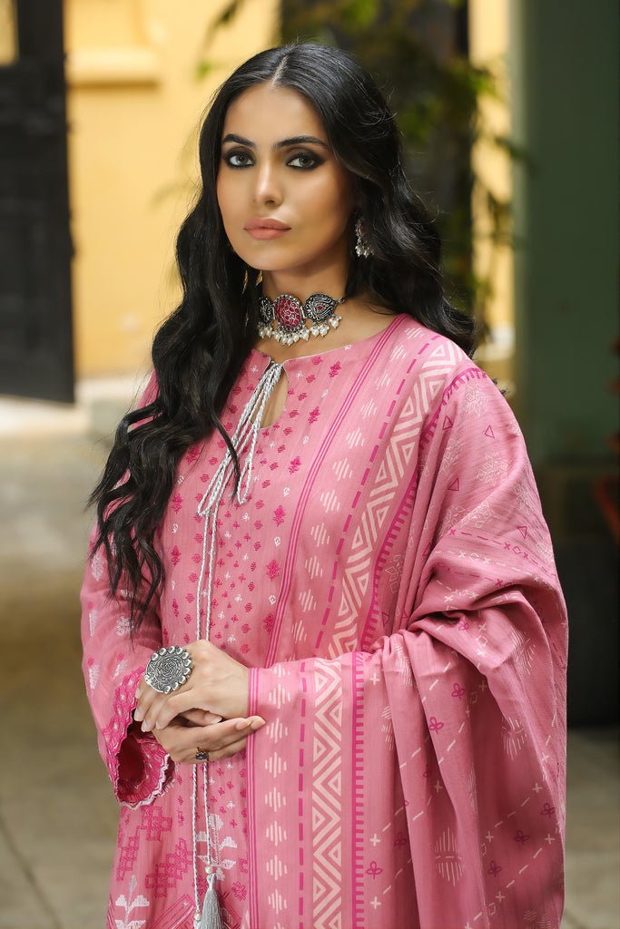 Lakhany 3 Piece Stitched Embroidered Cashmi Vool Suit LSM-2982