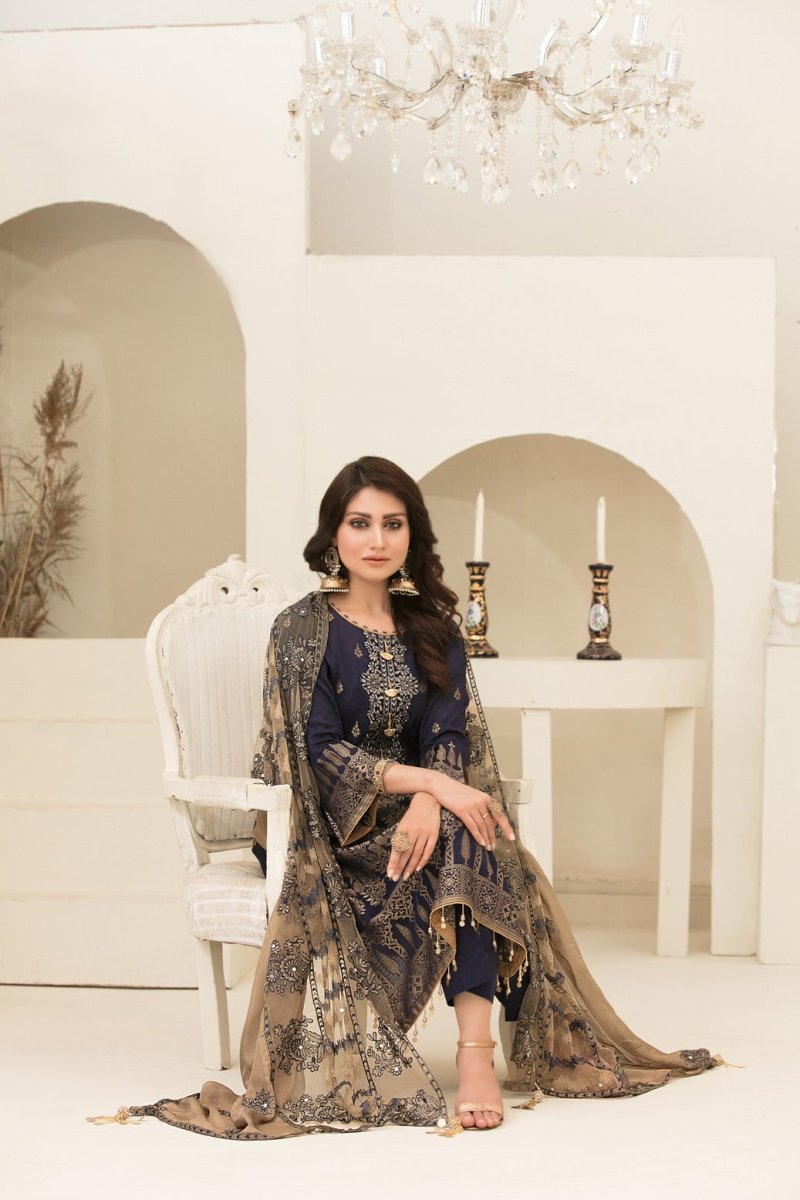 Tawakkal Fabrics 3 Piece Stitched Banarsi Lawn Suit D-1148