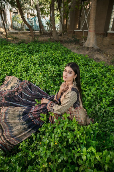 Tawakkal Fabrics 3 Piece Stitched Alternet Embroidered Digital Printed Lawn Suit D-6720