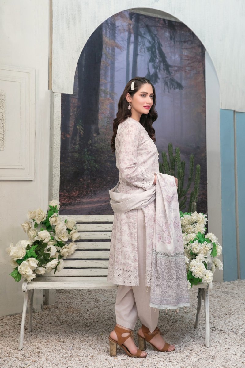 Tawakkal Fabrics 3 Piece Stitched Schiffli Daman Embroidered Digital Printed Lawn Suit D-6732