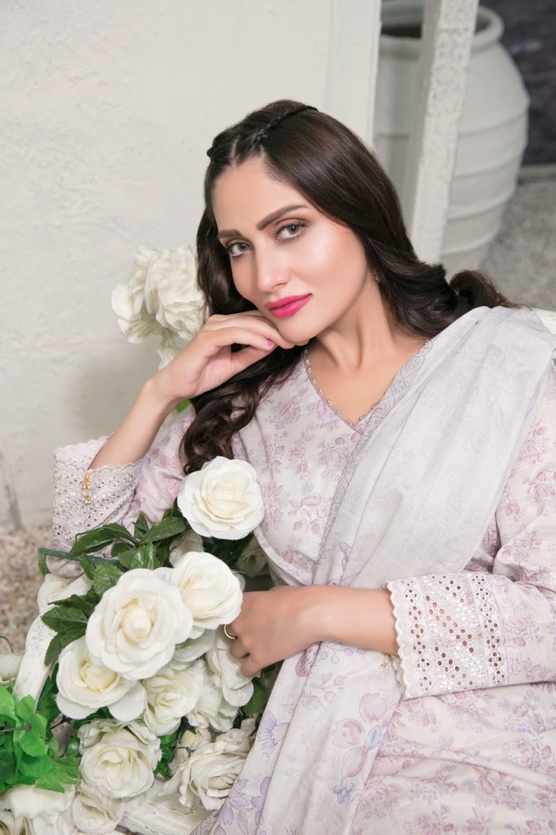 Tawakkal Fabrics 3 Piece Stitched Schiffli Daman Embroidered Digital Printed Lawn Suit D-6732