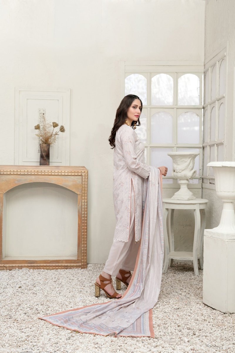 Tawakkal Fabrics 3 Piece Stitched Schiffli Daman Embroidered Digital Printed Lawn Suit D-6733