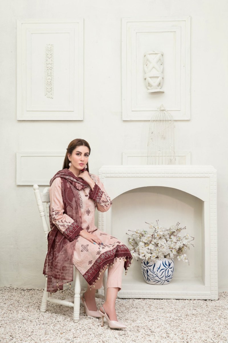 Tawakkal Fabrics 3 Piece Stitched Fancy Embroidered Lawn Suit D-6777