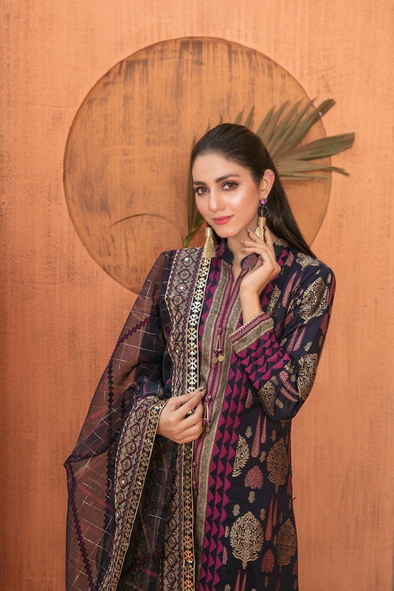 Tawakkal Fabrics 3 Piece Stitched Lawn Banarsi Suit D-6844