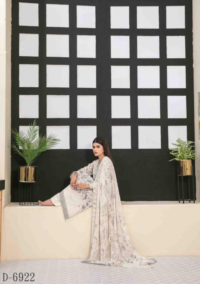 Tawakkal Fabrics 3 Piece Stitched Digital Printed Lawn Suit D-6922