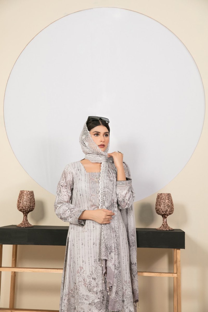 Tawakkal Fabrics 3 Piece Stitched Digital Printed Lawn Suit D-6925