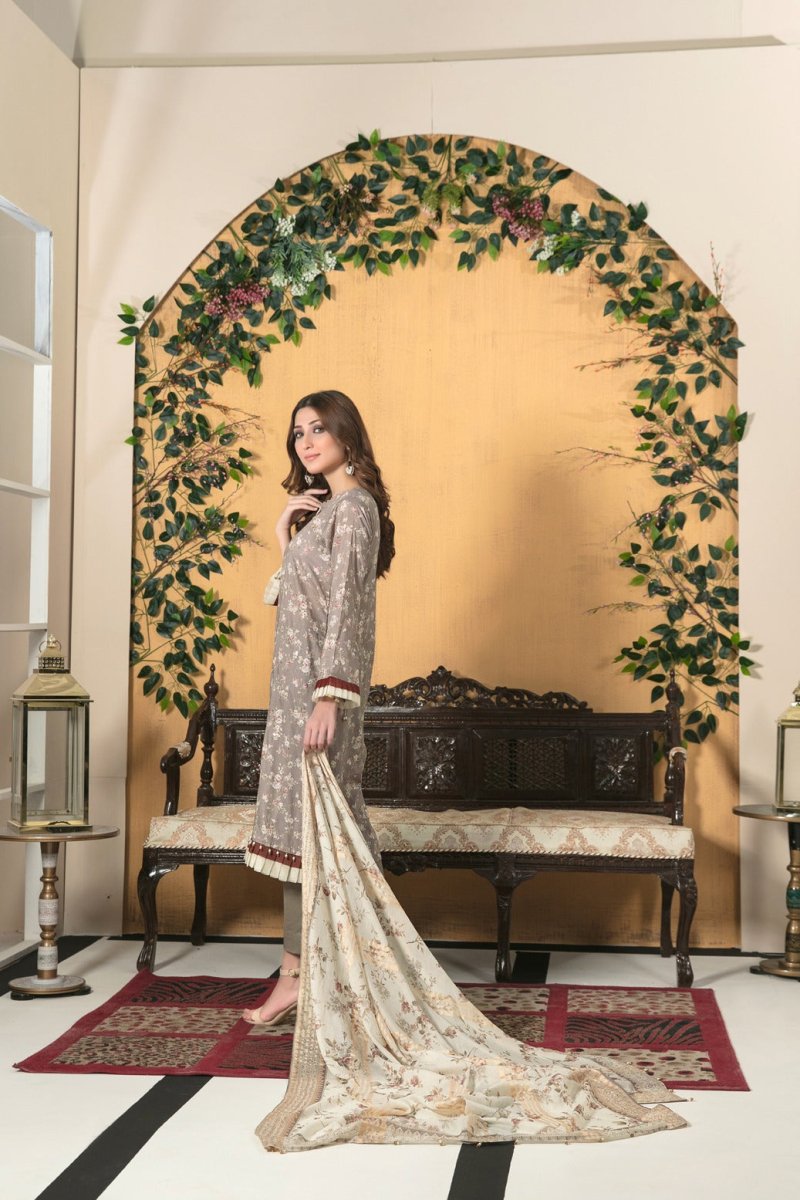 Tawakkal Fabrics 3 Piece Stitched All Over Embroidered Bareeza Digital Printed Lawn Suit D-7075