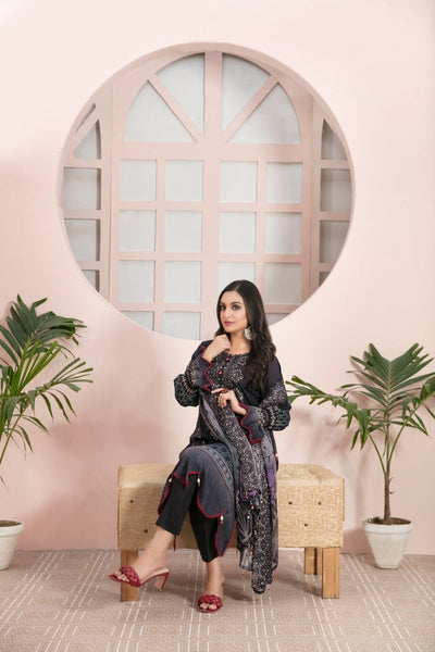 Tawakkal Fabrics 3 Piece Stitched Embroidered Digital Printed Lawn Suit D-7224