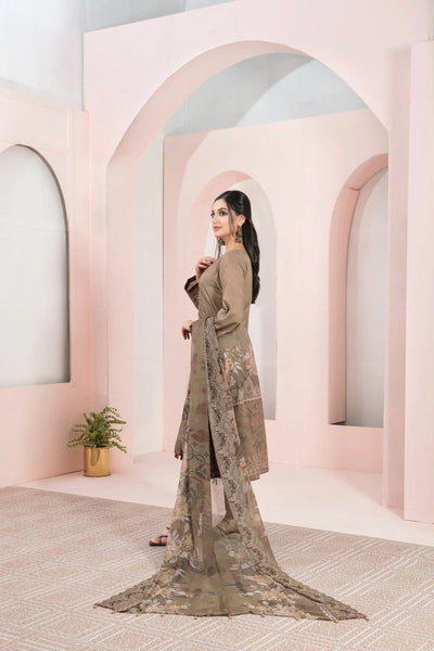 Tawakkal Fabrics 3 Piece Stitched Embroidered Digital Printed Lawn Suit D-7231