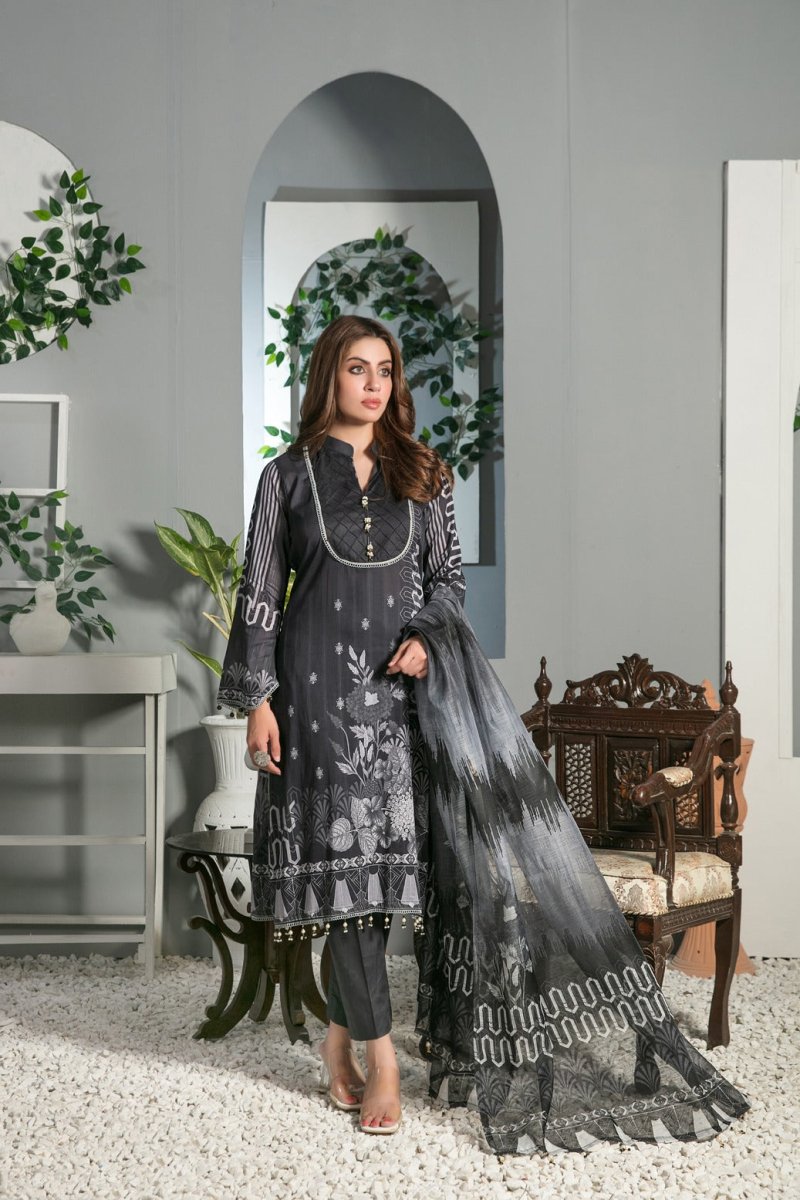Tawakkal Fabrics 3 Piece Stitched Digital Printed Lawn Suit D-7429