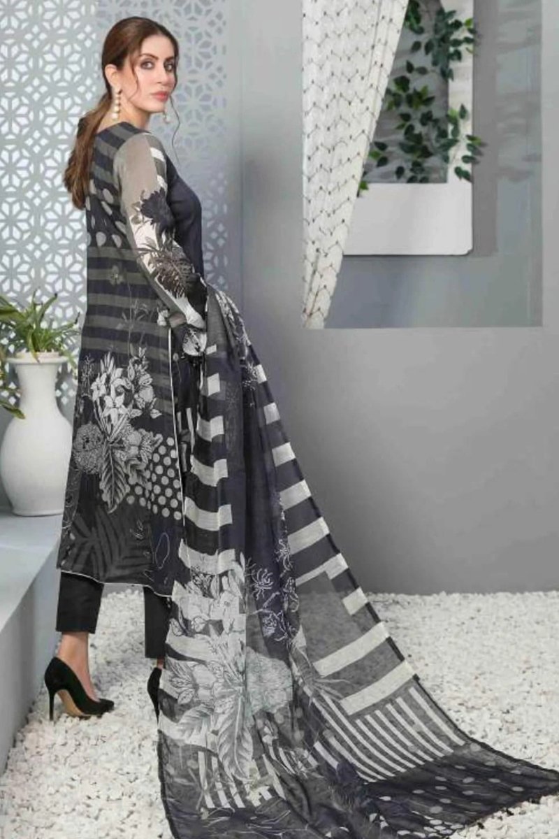 Tawakkal Fabrics 3 Piece Stitched Digital Printed Lawn Suit D-7430