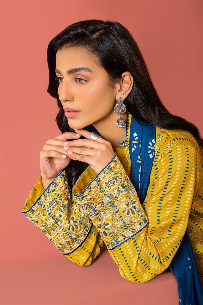 Lakhany 3 Piece Stitched Dareechay Embroidered Suit LSM-3012
