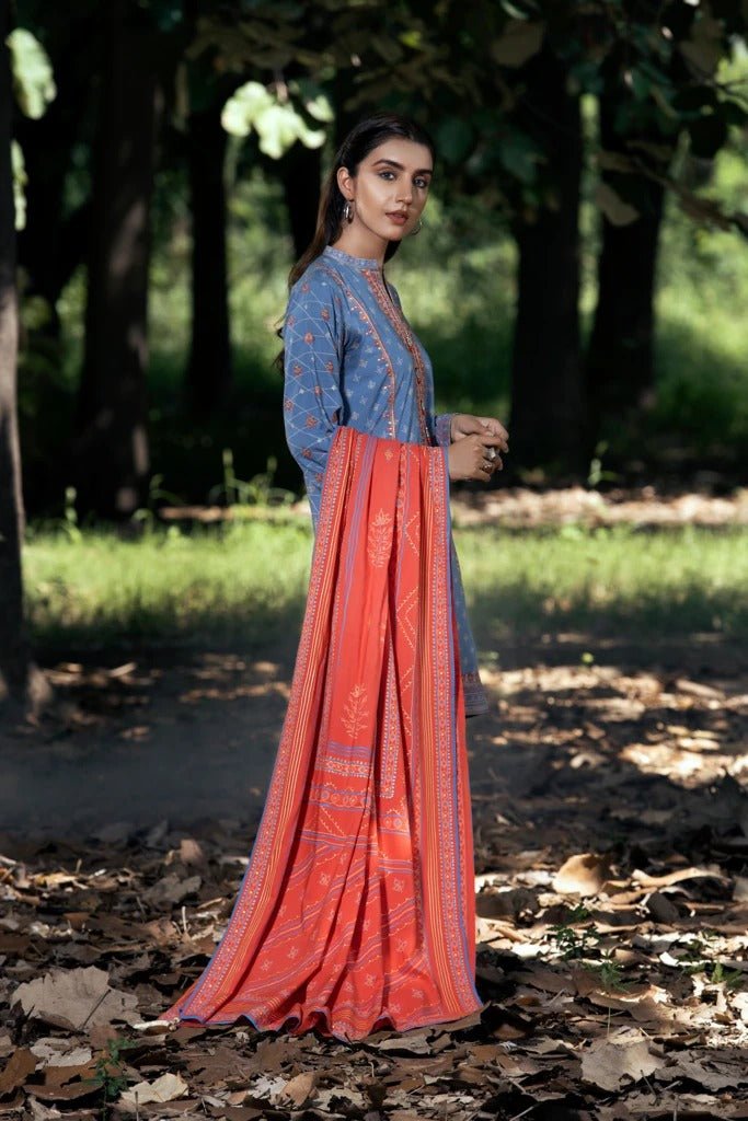 Lakhany 3 Piece Unstitched Embroidered Pashmina Suit DEW-6022-A