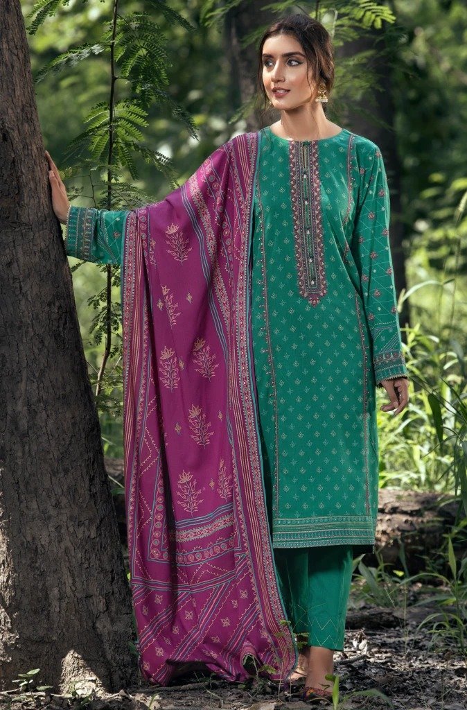 Ready To Wear Lakhany 3 Piece Embroidered Pashmina Suit LSM-2467