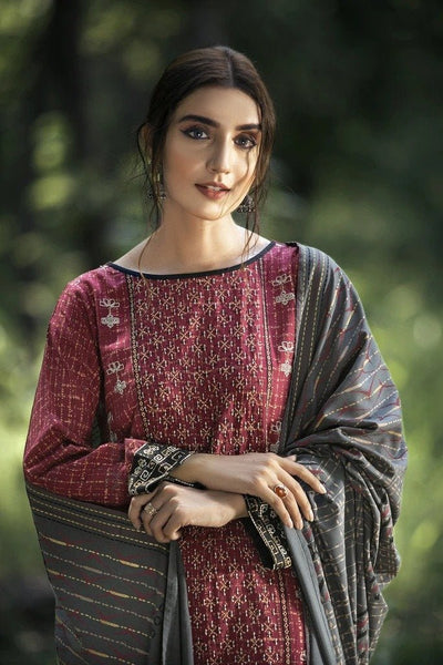 Ready To Wear Lakhany 3 Piece Embroidered Pashmina Suit LSM-2468