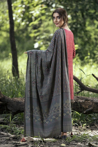 Ready To Wear Lakhany 3 Piece Embroidered Pashmina Suit LSM-2468