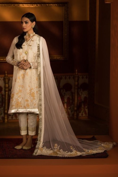 Sapphire 3 Piece Unstitched Embroidered Blend Karandi Fields of Gold - S1-19
