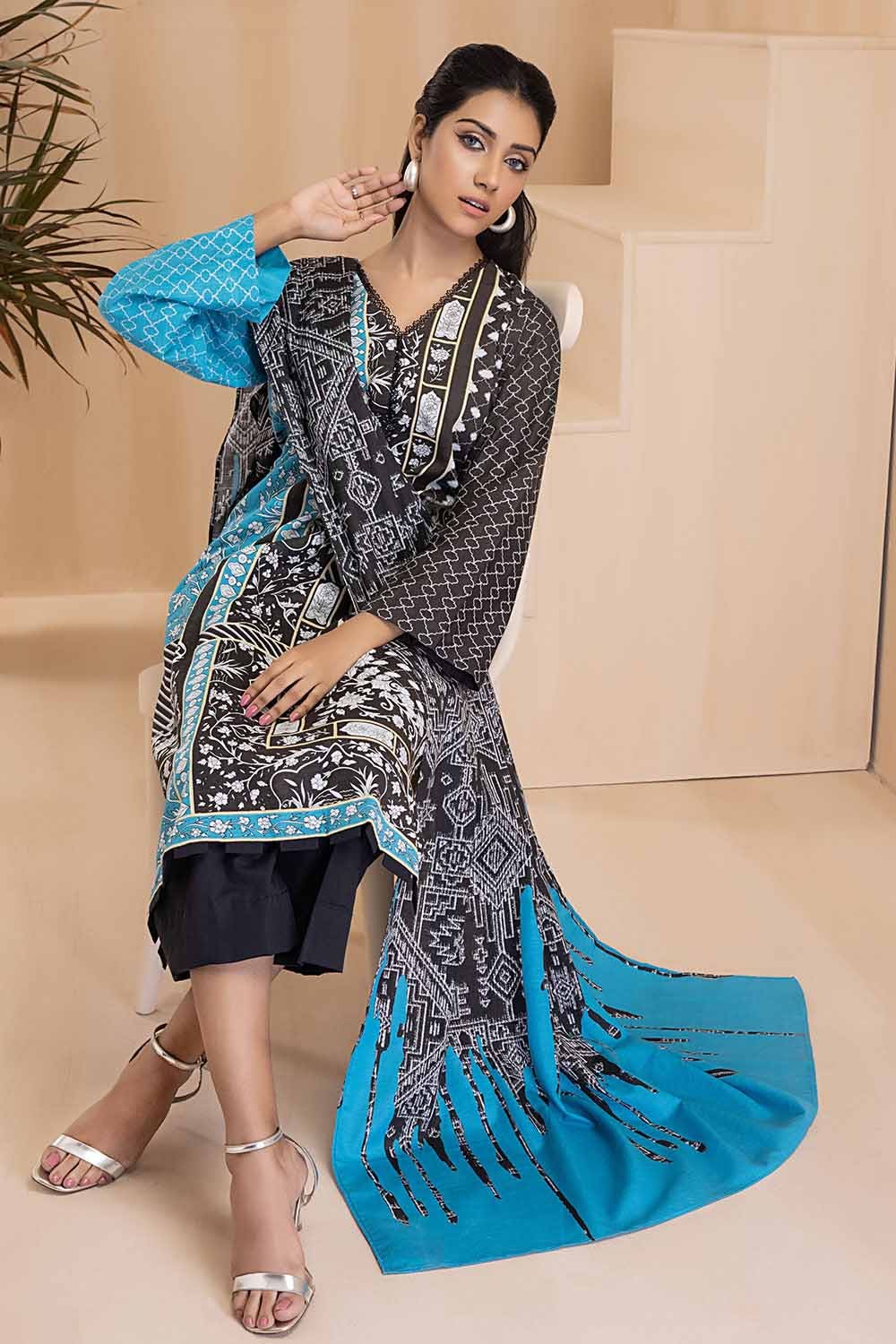 Gul Ahmed 3PC Khaddar Stitched Printed Suit K-22073 B