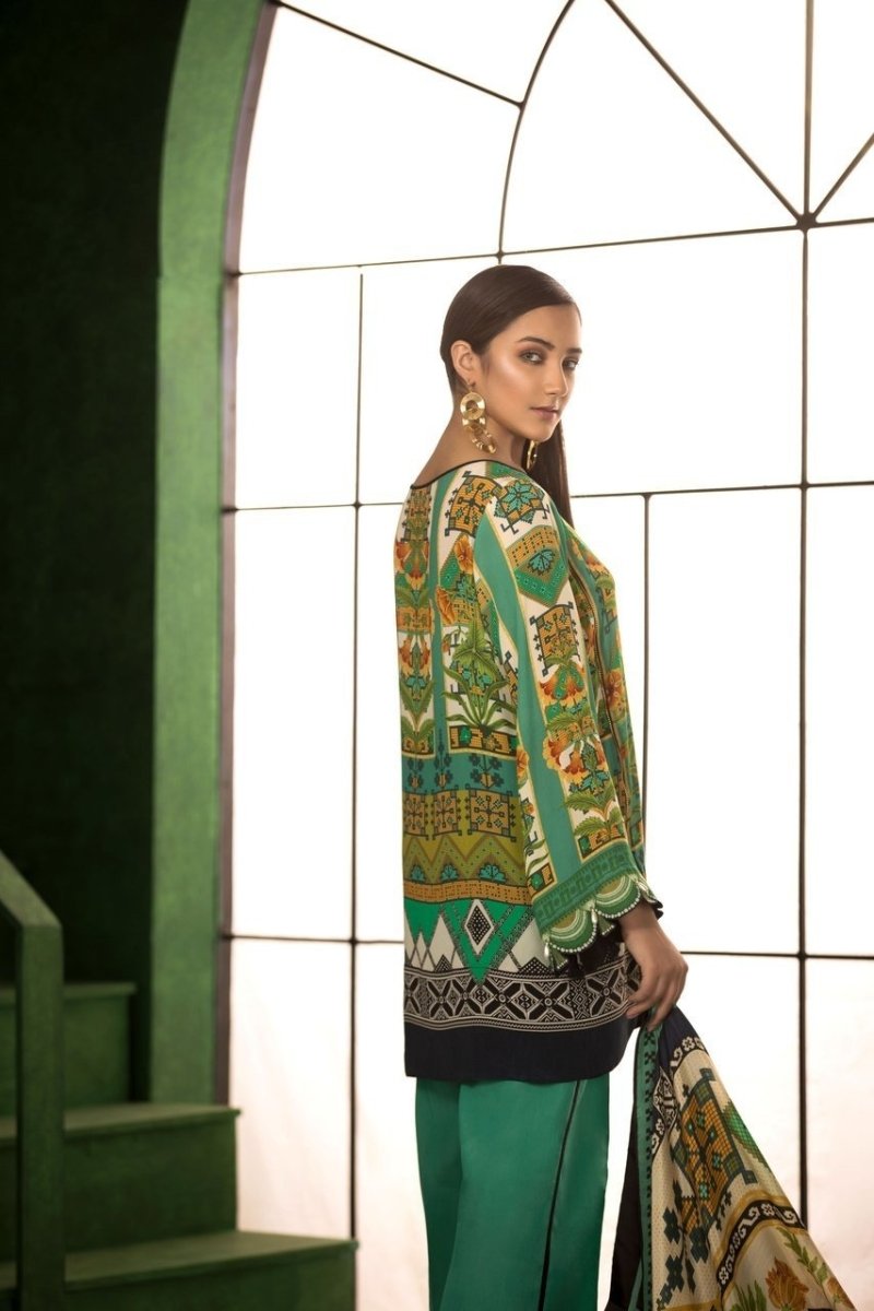 Sapphire 3 Piece Unstitched Digital Printed Suit Koh e Nor