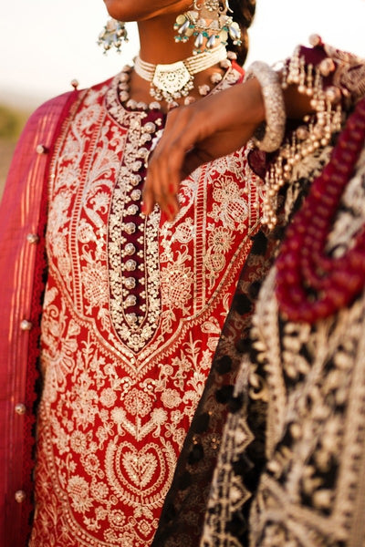 SANA SAFINAZ 3 Piece Unstitched Embroidered Panel (L) On Lawn Suit - L231-009A-CL