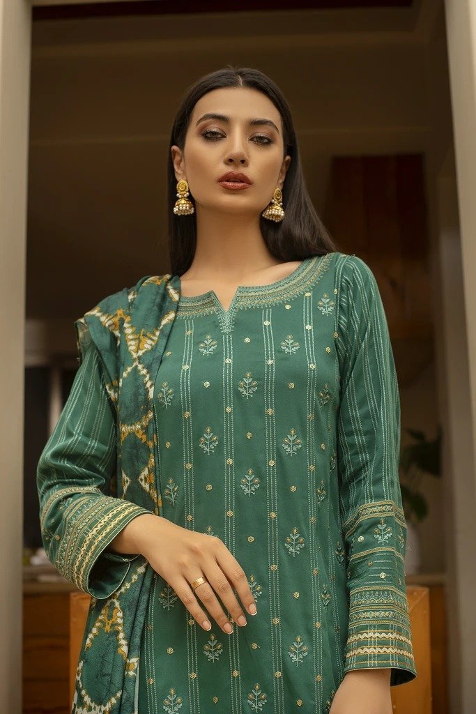 Ready To Wear Lakhany 3 Piece Embroidered Cottel Suit LSM-2493